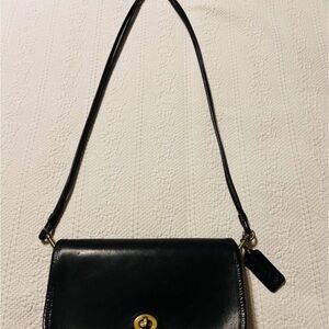Vintage Coach Black Pebbled Leather Crossbody Bag